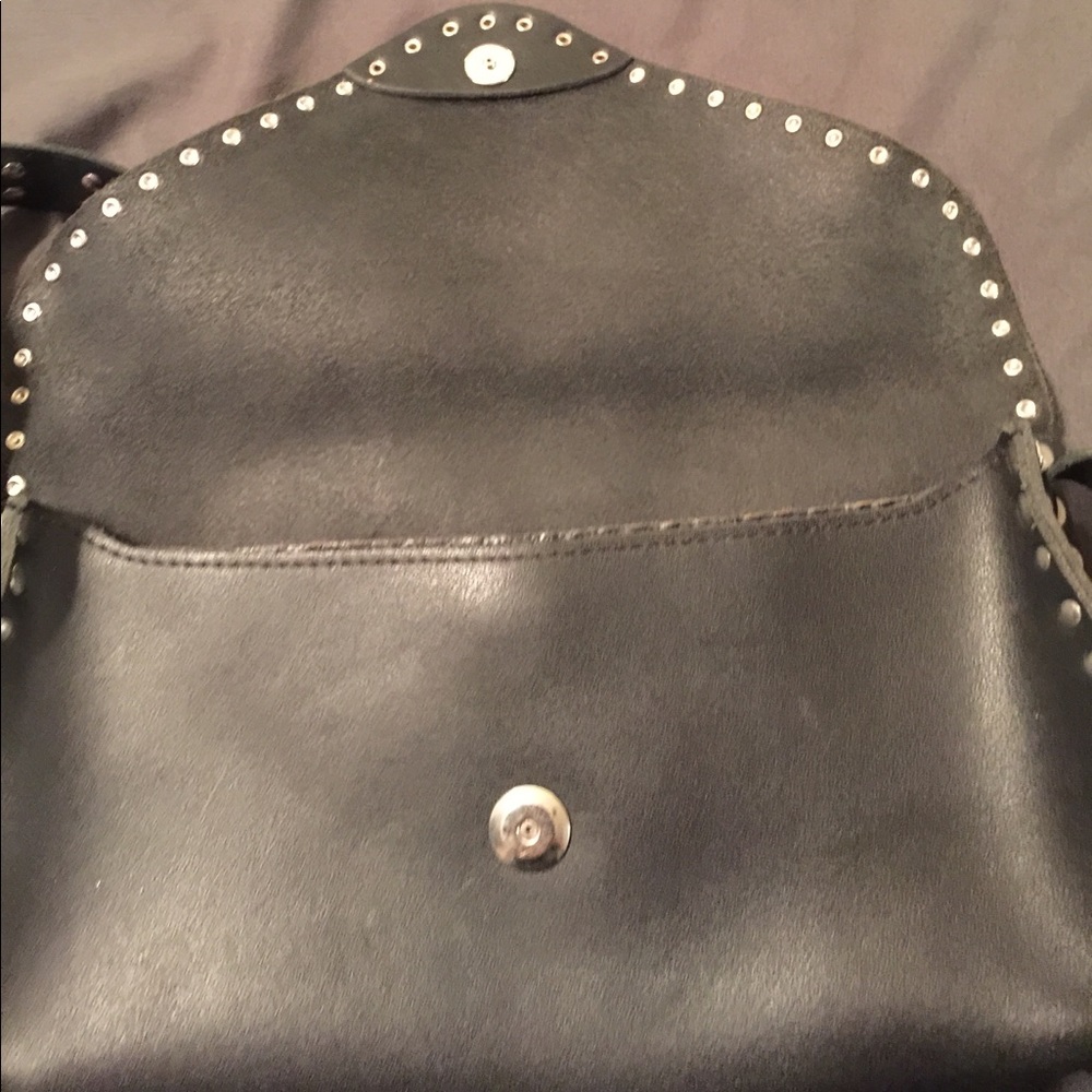 Harley Davidson studded purse - Picture 4 of 10